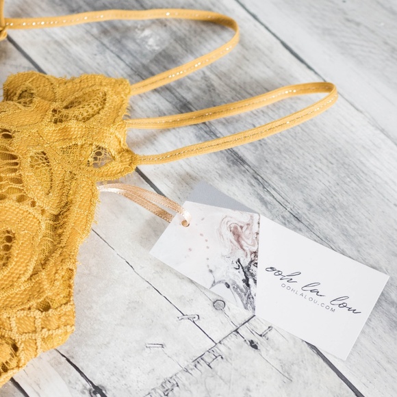 'Camdyn' Crochet Lace Bralette - Picture 3 of 6